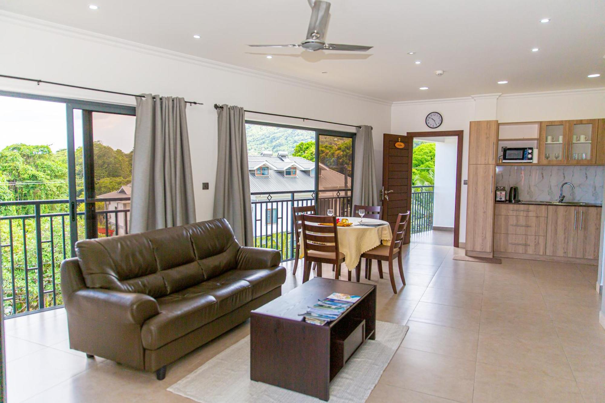 בו ואלון B Holiday Apartments מראה חיצוני תמונה